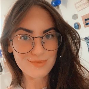 Meet your Posher, Mackenzie